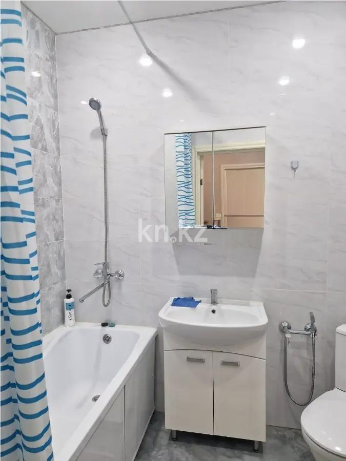 Продажа 1-комнатной квартиры, 38 м², ул. Рыскулбекова, дом  29 в Астане - фото 2