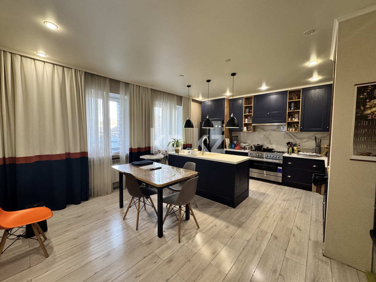 Продажа 5-комнатного дома, 287 м², ул. Балхашская в Караганде