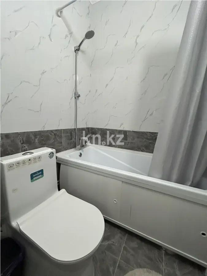 Продажа 1-комнатной квартиры, 42 м², ул. Толе би, дом  40 в Астане - фото 3