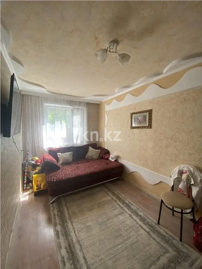 Продажа 3-комнатной квартиры, 63 м², мкр-н Восток-2, дом  14 в Караганде - фото 3