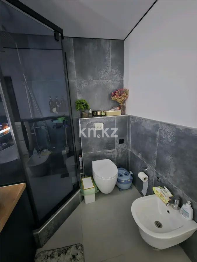 Продажа 3-комнатной квартиры, 63 м², ул. Кунаева, дом  22 в Алматы - фото 5