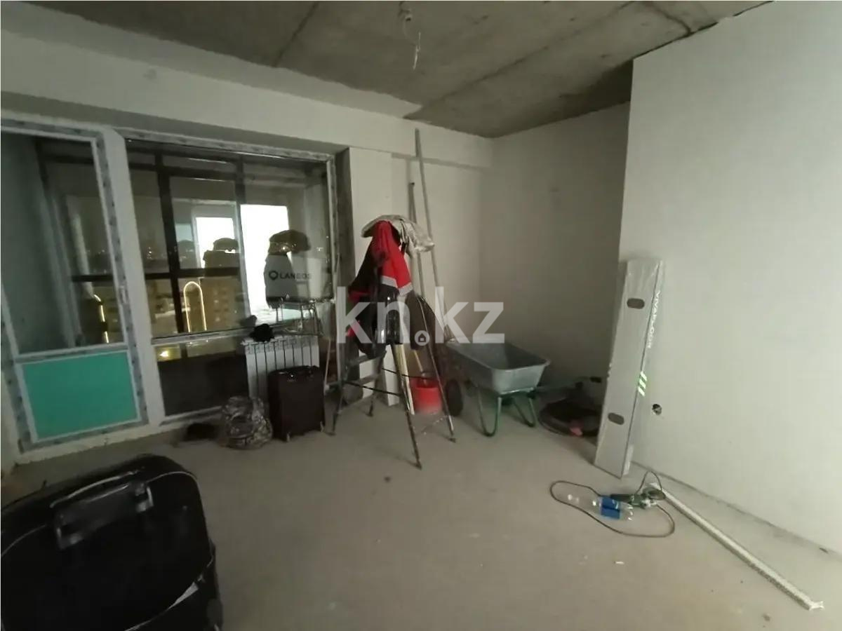 Продажа 3-комнатной квартиры, 65 м², ул. Нажимеденова, дом  34 в Астане - фото 2