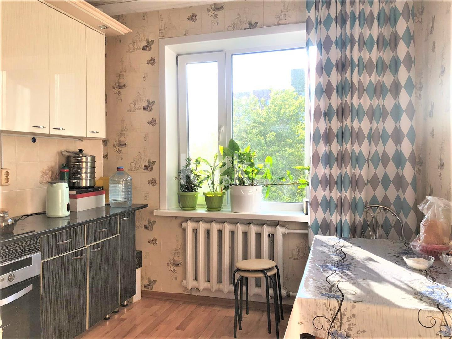 Продажа 2-комнатной квартиры, 53 м², мкр-н Степной-1, дом  1 в Караганде - фото 6