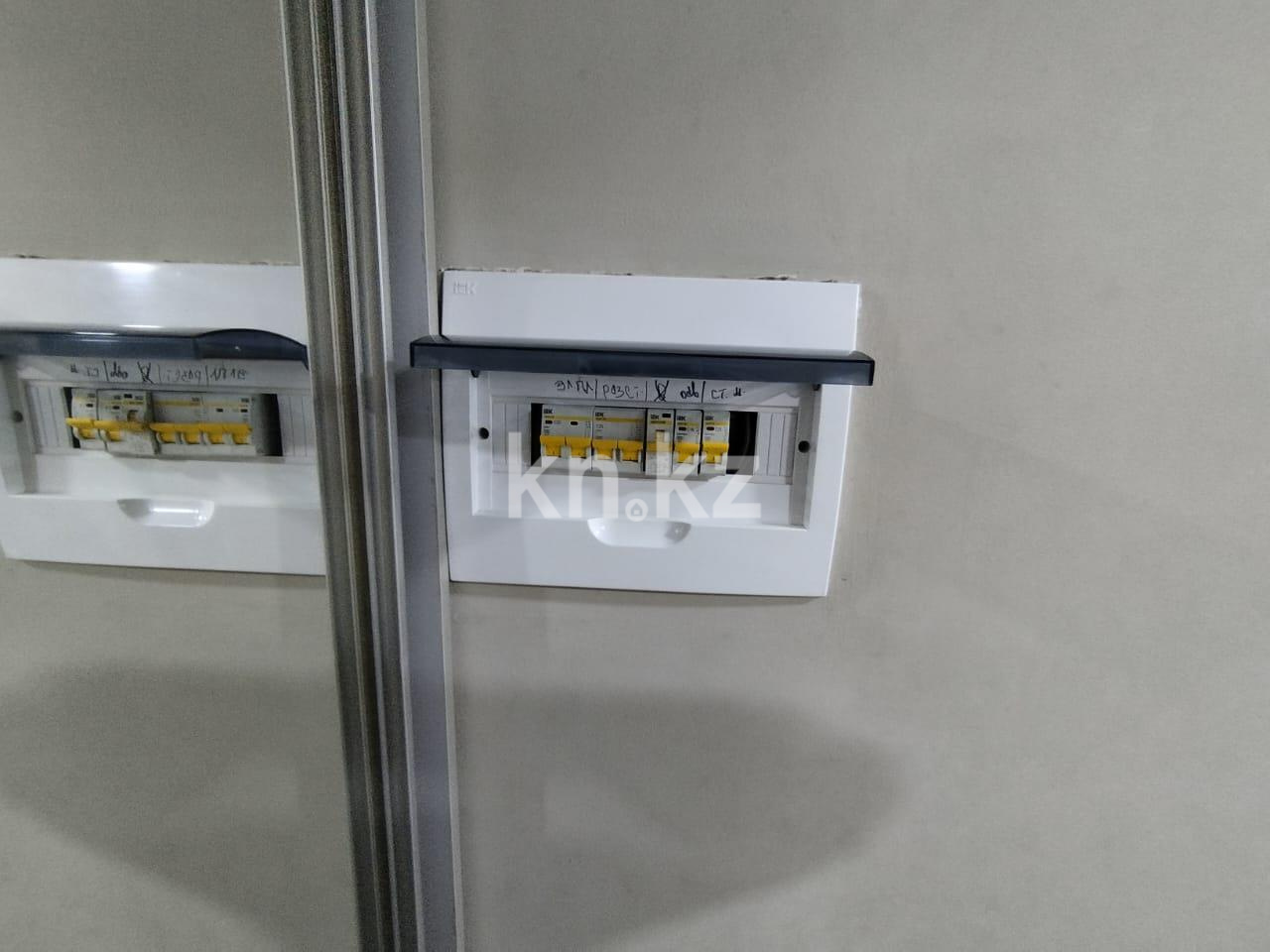 Продажа 3-комнатной квартиры, 66 м², ул. Сарыарка в Караганде - фото 18