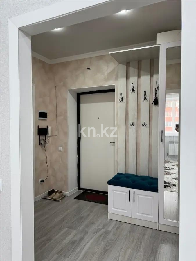 Продажа 1-комнатной квартиры, 40 м², ул. Нажимеденова, дом  19 в Астане - фото 3