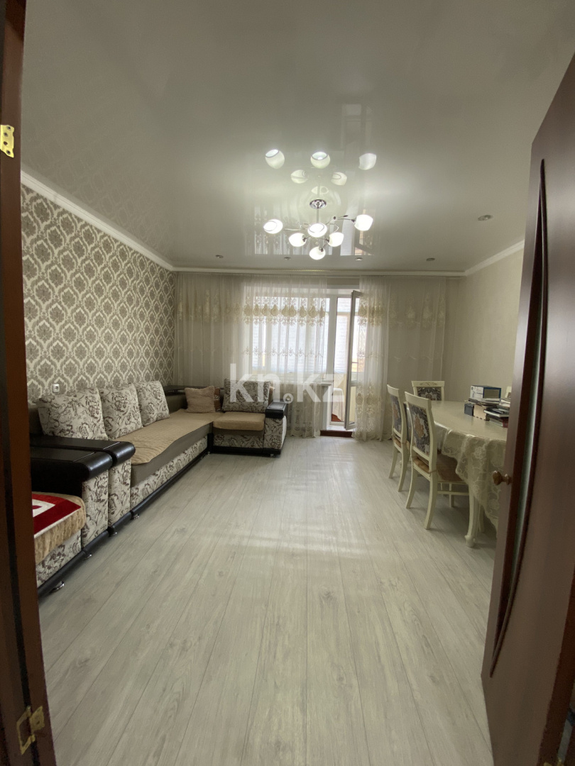 Продажа 2-комнатной квартиры, 53.2 м², мкр-н Голубые Пруды, дом  15 в Караганде