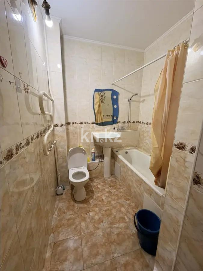 Продажа 1-комнатной квартиры, 40 м², мкр-н Аксай-4, дом  10 в Алматы - фото 3