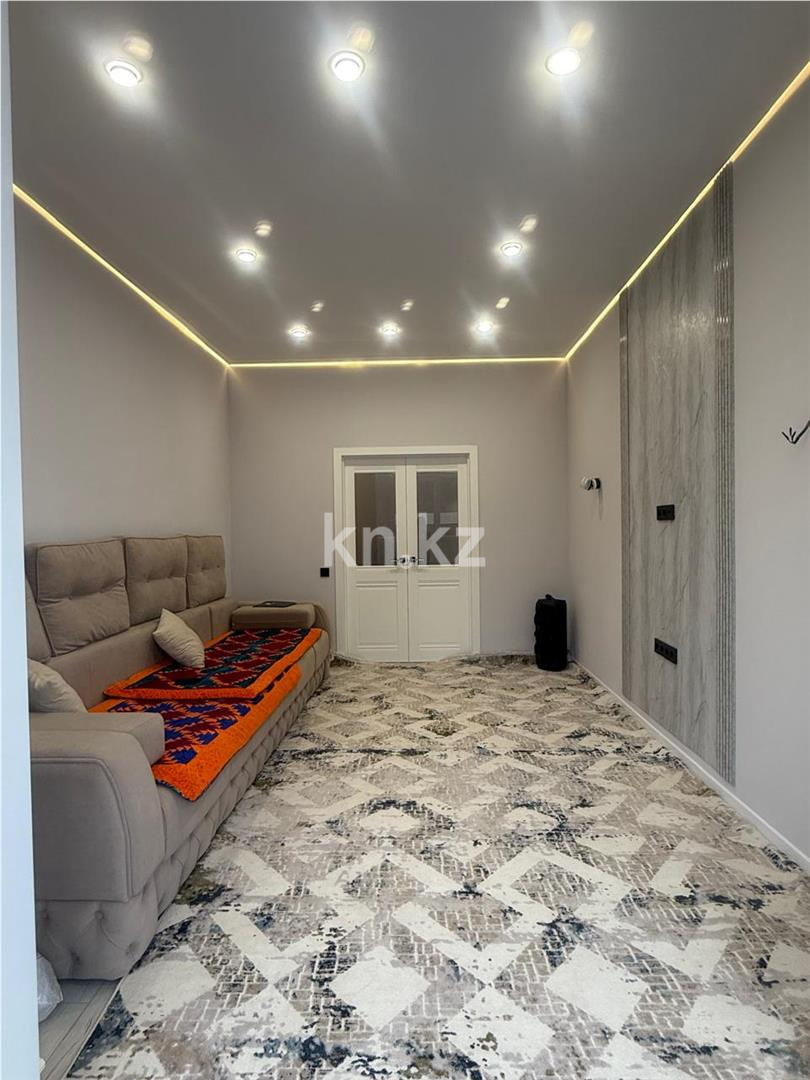 Продажа 2-комнатной квартиры, 68 м², 067 учетный квартал в Караганде - фото 2