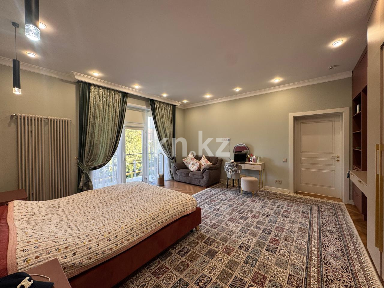Продажа 5-комнатного дома, 260 м² в Алматы - фото 20