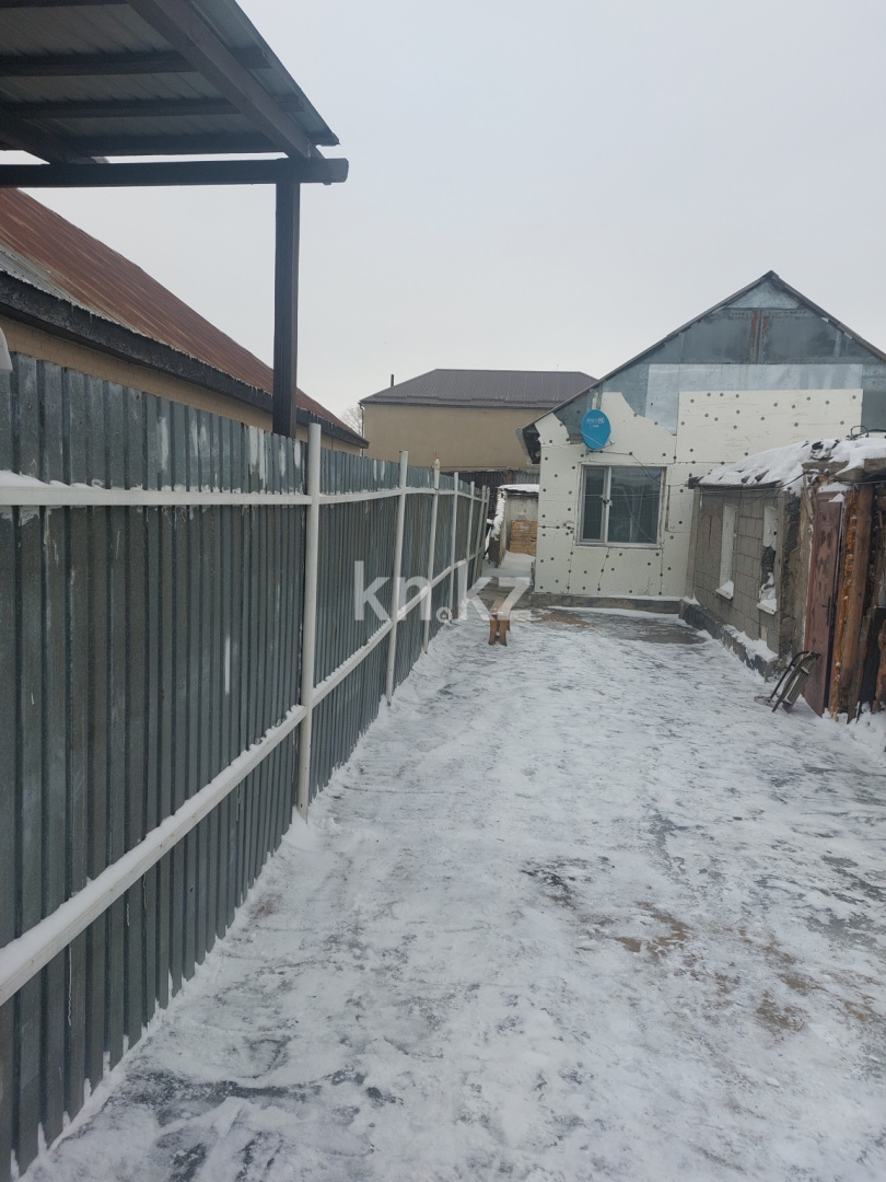 Продажа 3-комнатного дома, 80 м² в Караганде