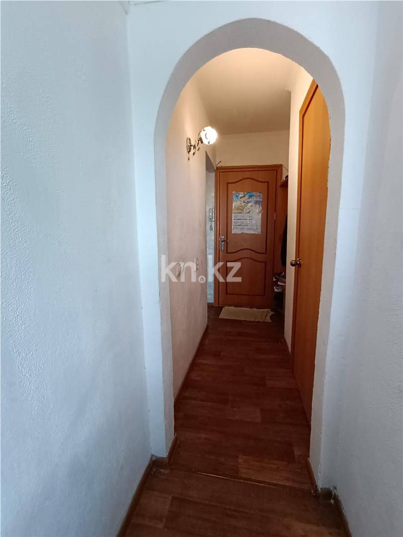 Продажа 2-комнатной квартиры, 42 м², мкр-н 22 в Караганде - фото 13