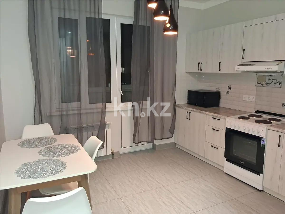 Продажа 3-комнатной квартиры, 70.4 м² в Алматы - фото 3