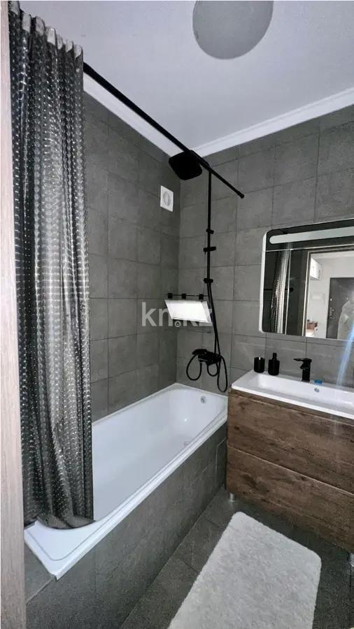 Продажа 2-комнатной квартиры, 69.2 м², ул. Достоевского, дом  8/3 в Алматы - фото 4