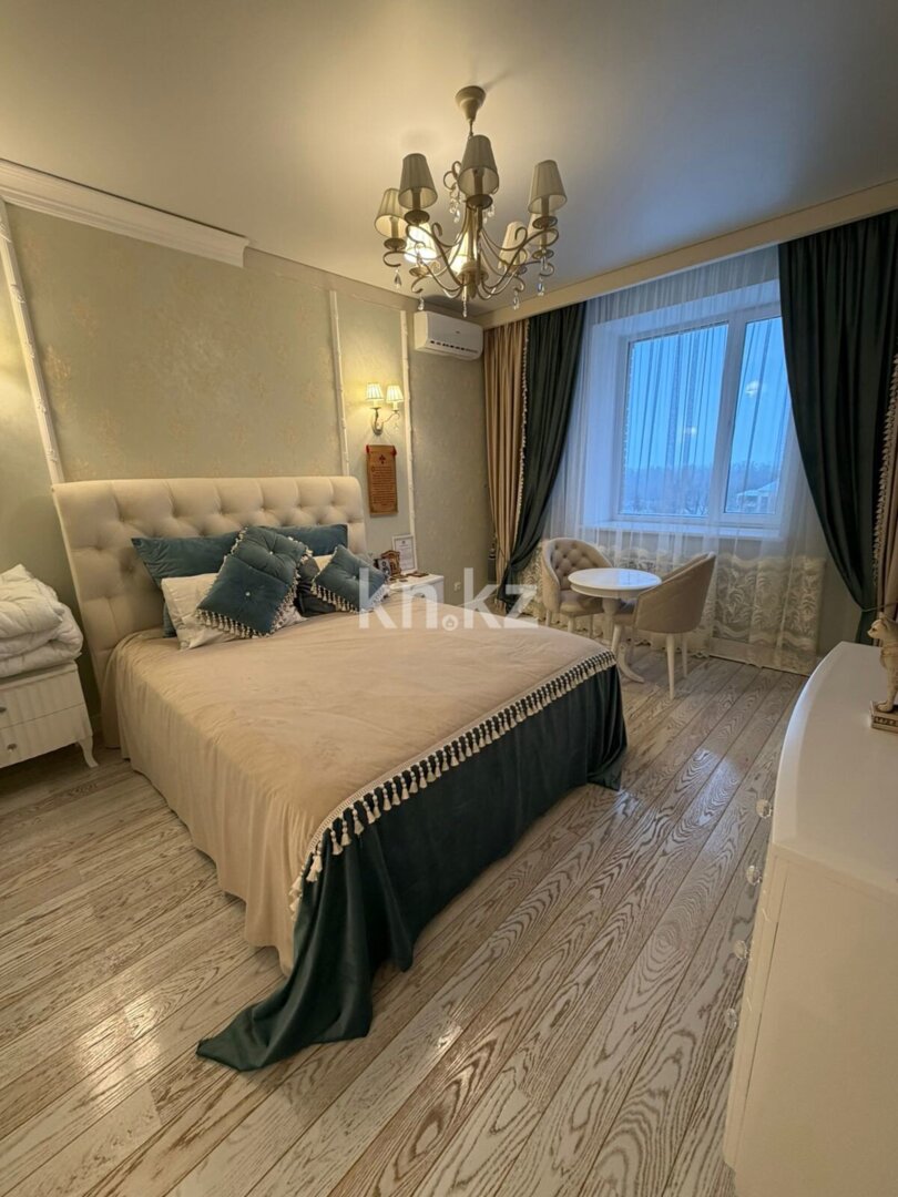 Продажа 3-комнатной квартиры, 142.9 м² в Уральске - фото 3