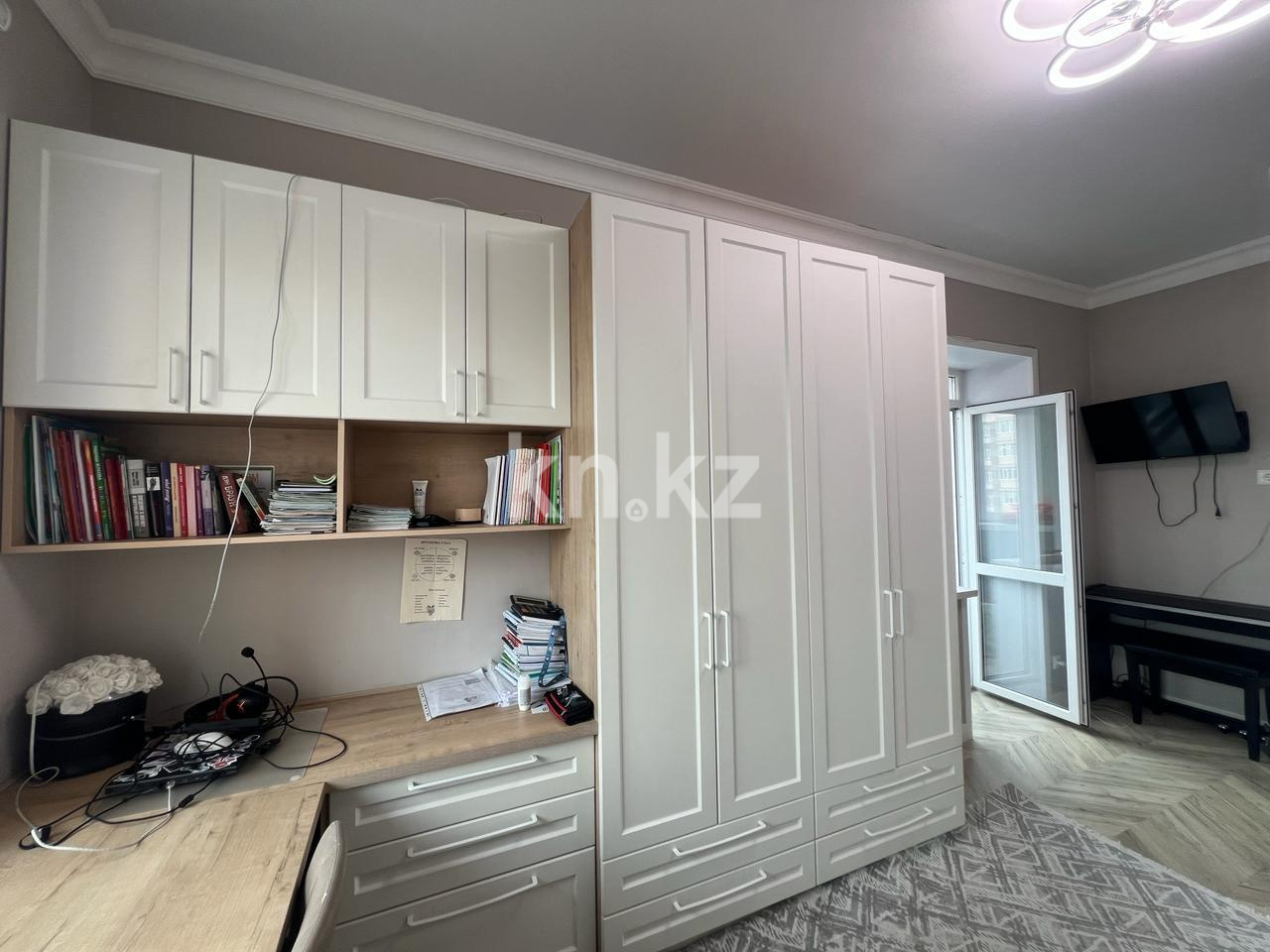 Продажа 3-комнатной квартиры, 94 м², ул. Сатыбалдина, дом  30 в Караганде - фото 11