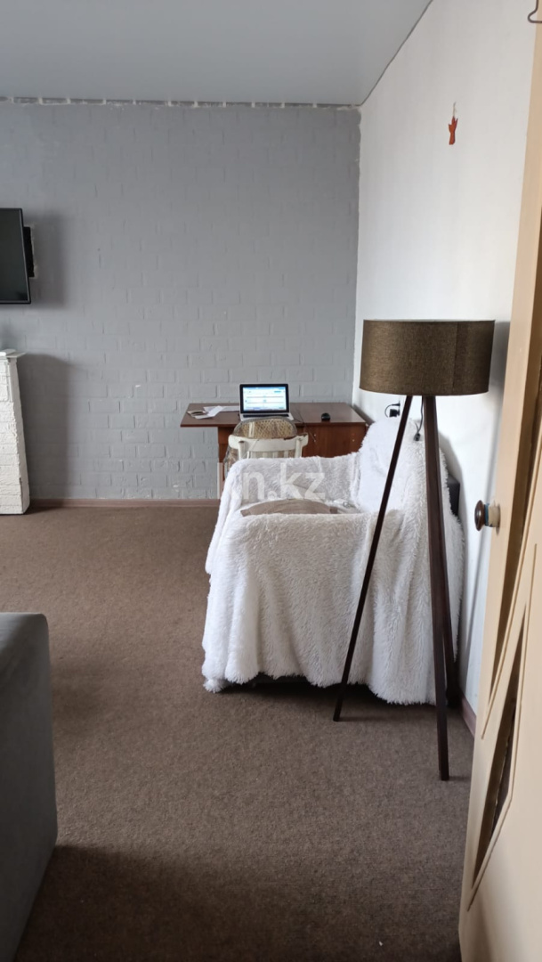 Продажа 3-комнатной квартиры, 64 м², мкр. Гульдер-1, дом  9 в Караганде - фото 4