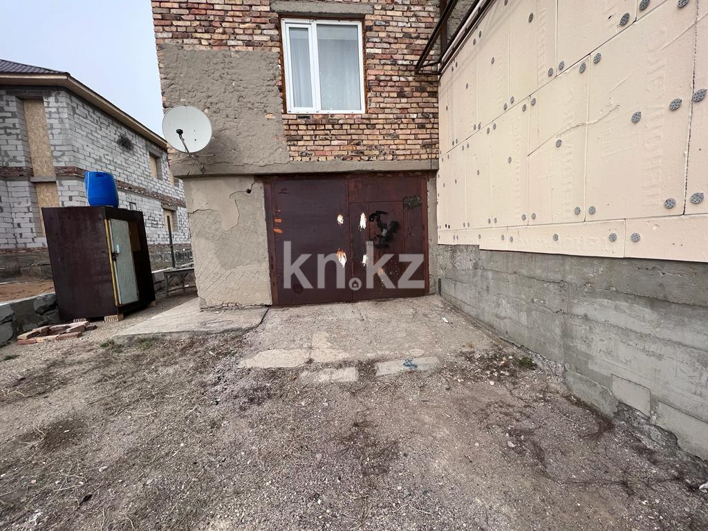 Продажа 4-комнатного дома, 208 м², ул. Карибжанова в Караганде - фото 13