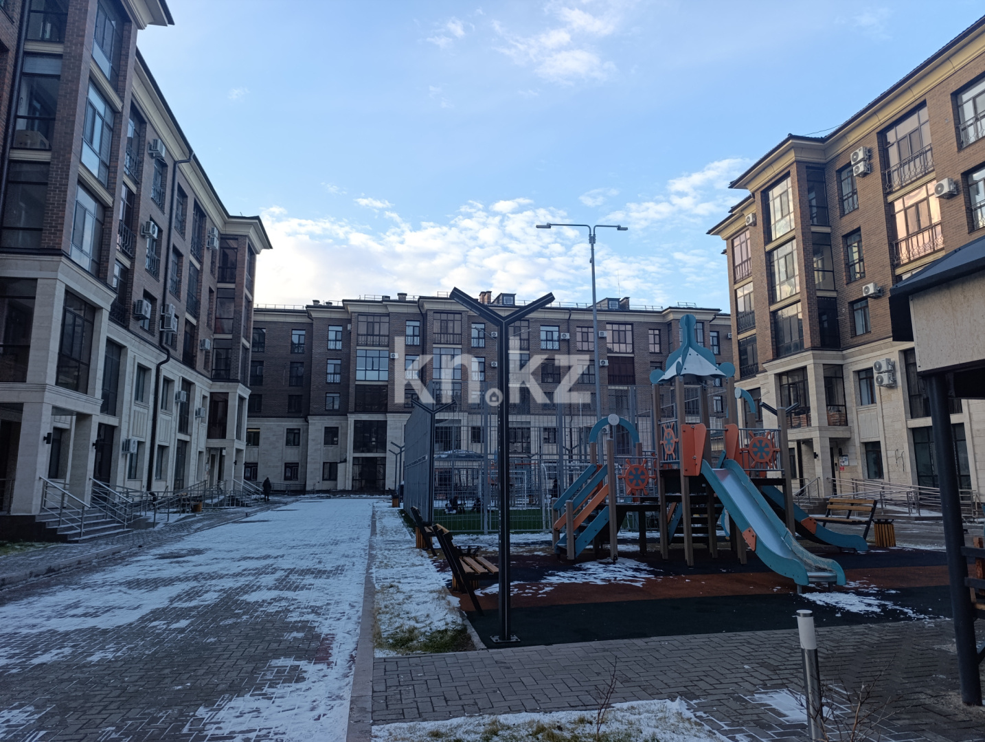 Продажа 4-комнатной квартиры, 149 м², ул. Жанибекова, дом  53 в Караганде - фото 8