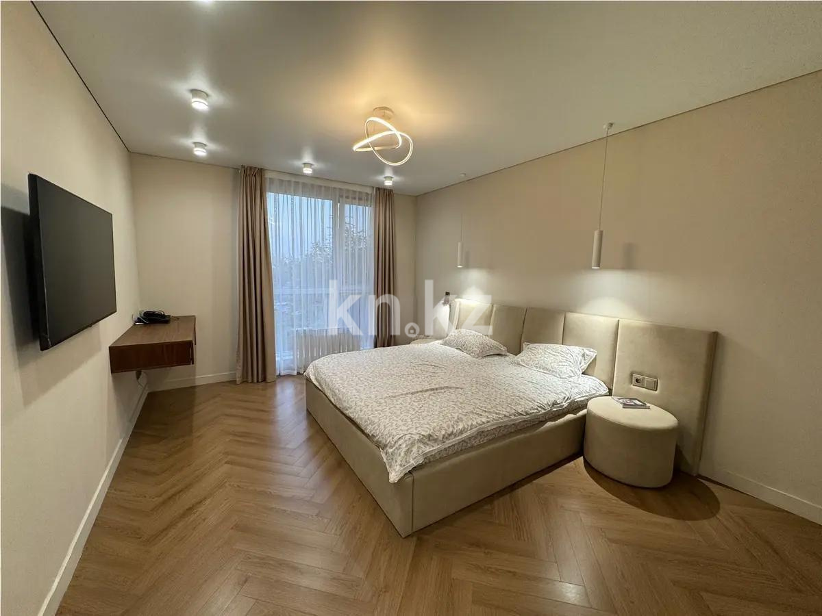 Продажа 3-комнатной квартиры, 100 м², ул. Толе би, дом  285/8 в Алматы - фото 2