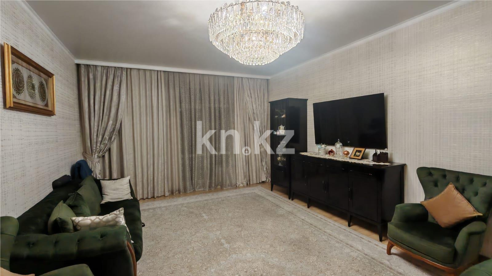 Продажа 4-комнатной квартиры, 123 м², ул. Дюсембекова в Караганде - фото 3