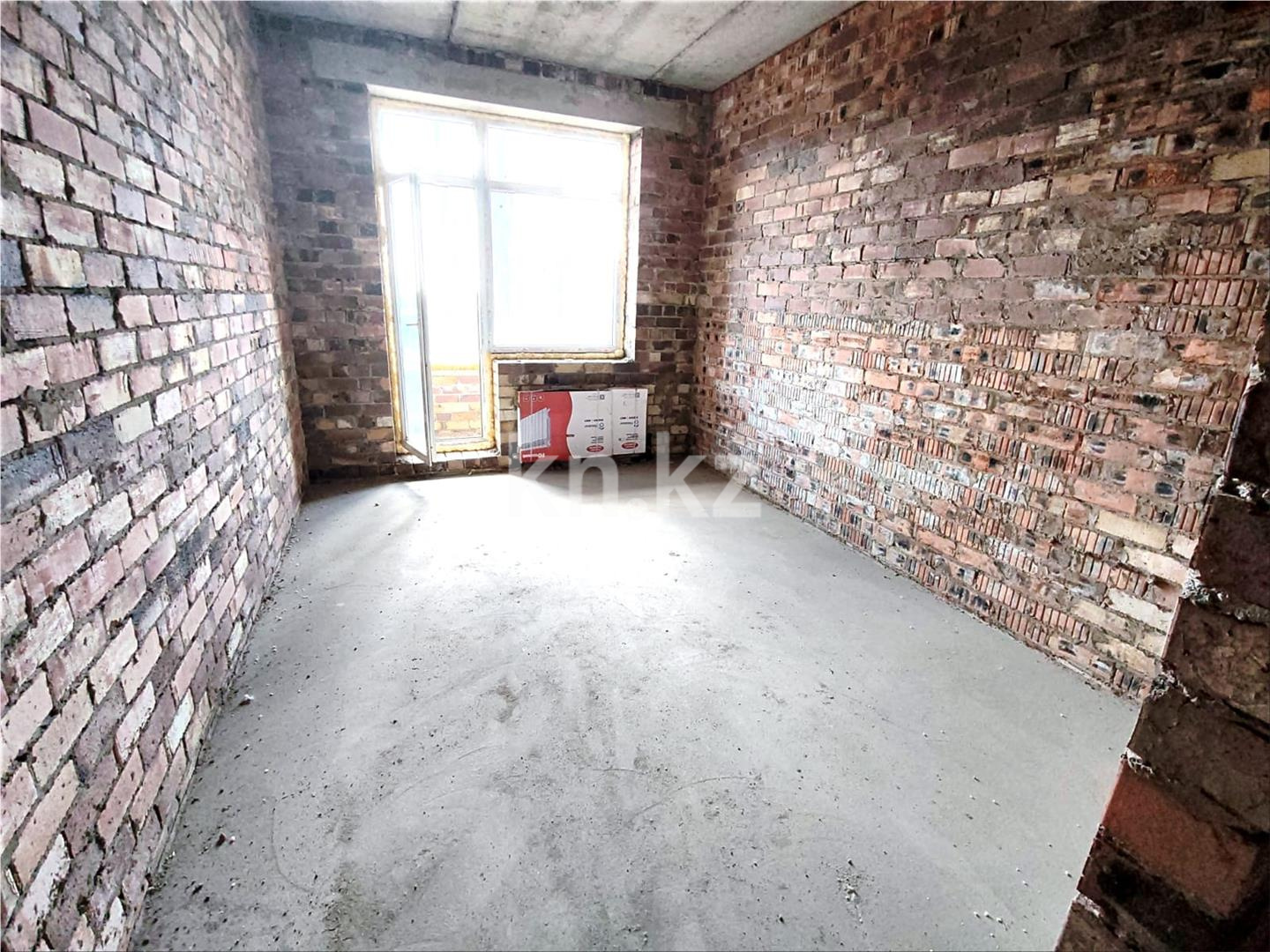 Продажа 4-комнатной квартиры, 110 м², ул. Муканова в Караганде - фото 5