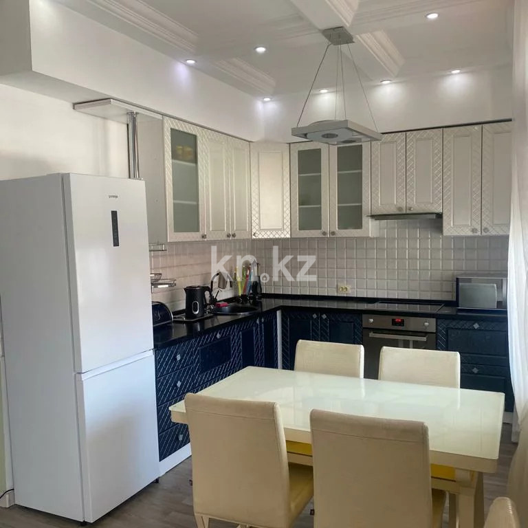 Аренда 3-комнатной квартиры, 112 м², ул. Мичурина, дом  21/3 в Караганде