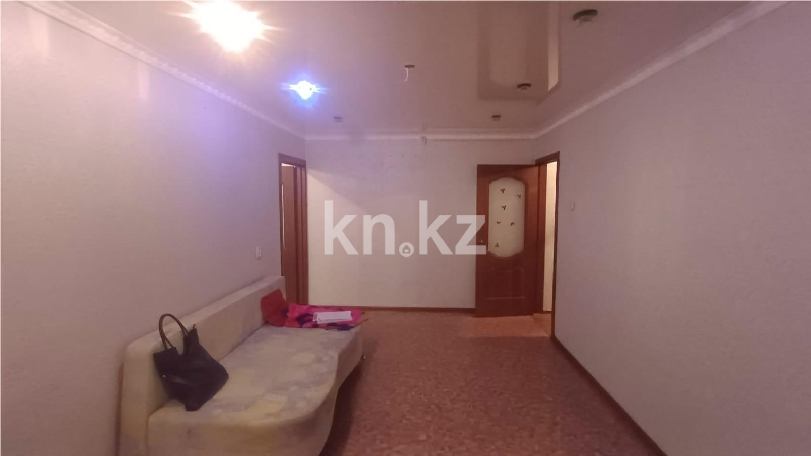 Продажа 3-комнатной квартиры, 56 м², мкр-н 12 в Караганде - фото 4