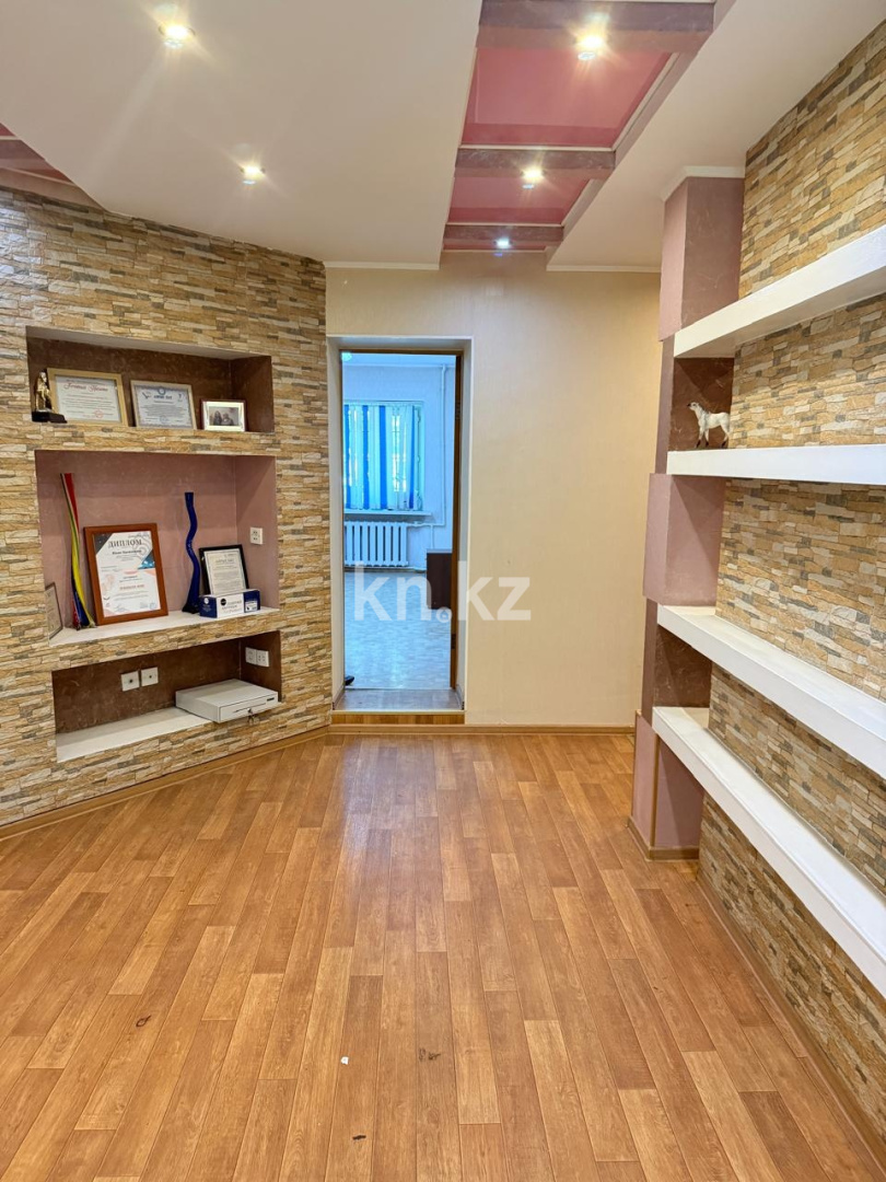 Продажа 3-комнатной квартиры, 62 м² в Караганде - фото 8