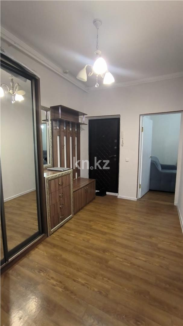 Продажа 3-комнатной квартиры, 81 м², ул. Сарыарка в Караганде - фото 16
