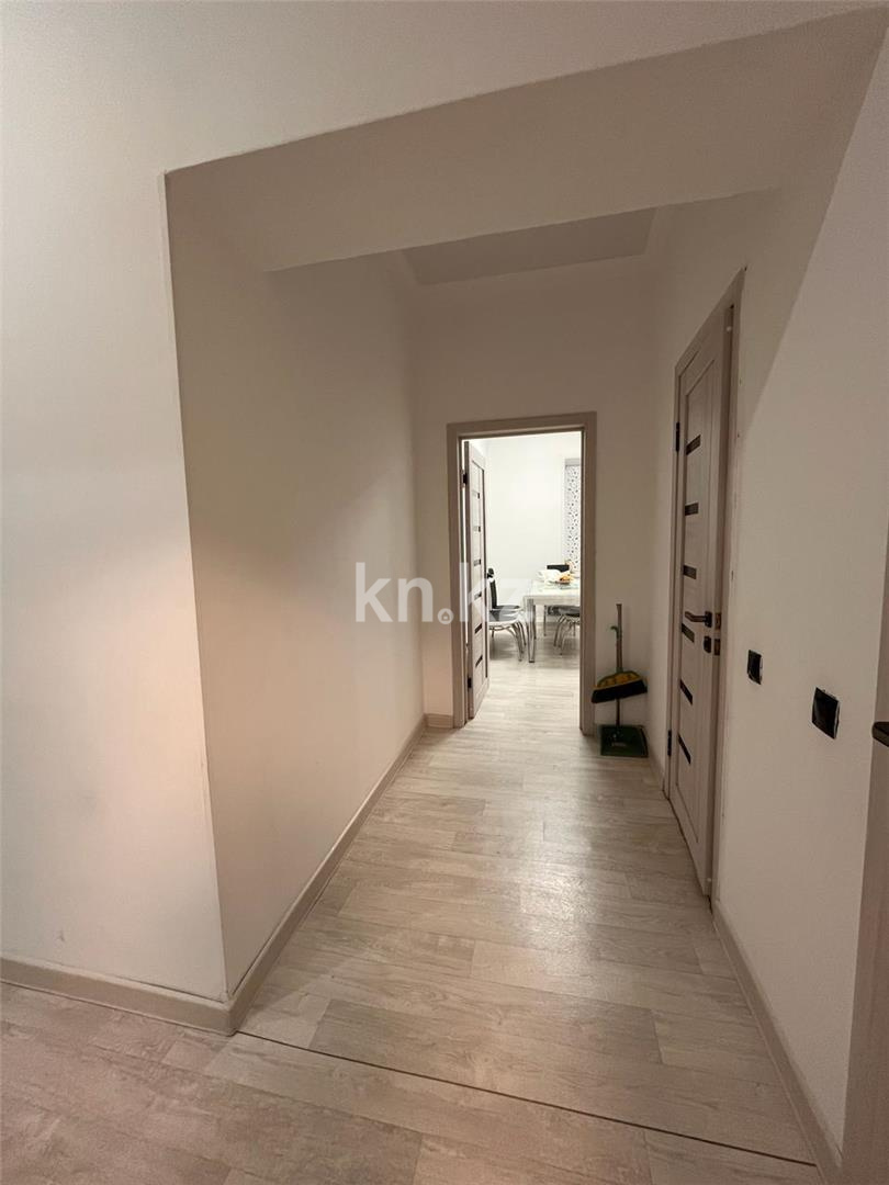 Продажа 3-комнатной квартиры, 63 м², ул. Кулкыбаева, дом  13 в Караганде - фото 12