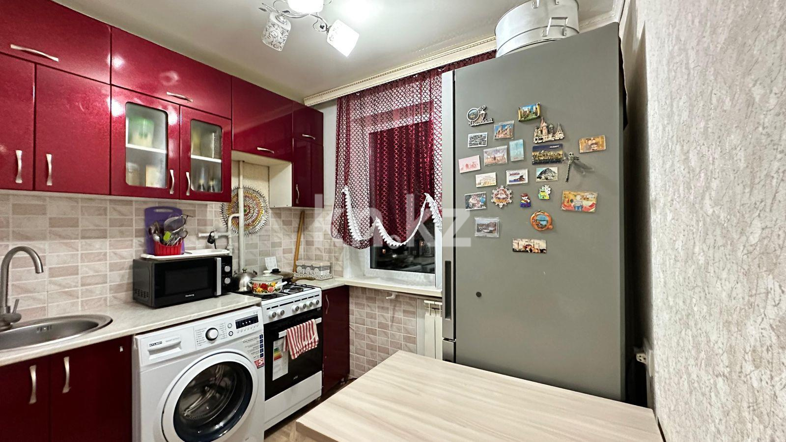 Продажа 3-комнатной квартиры, 48 м², 17 мкр. в Караганде - фото 5