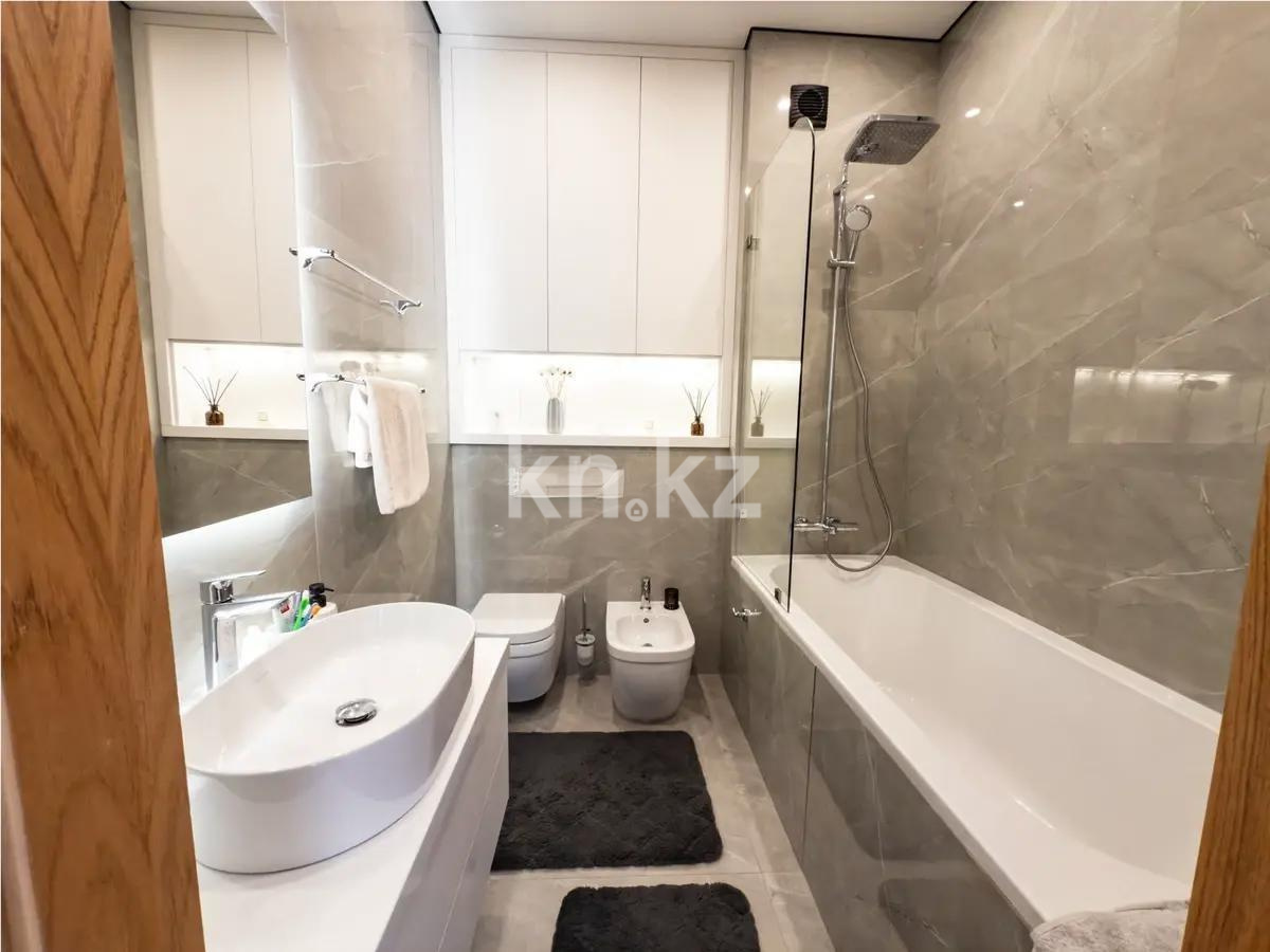 Продажа 3-комнатной квартиры, 131 м², пр. Туран, дом  22/1 в Астане - фото 8