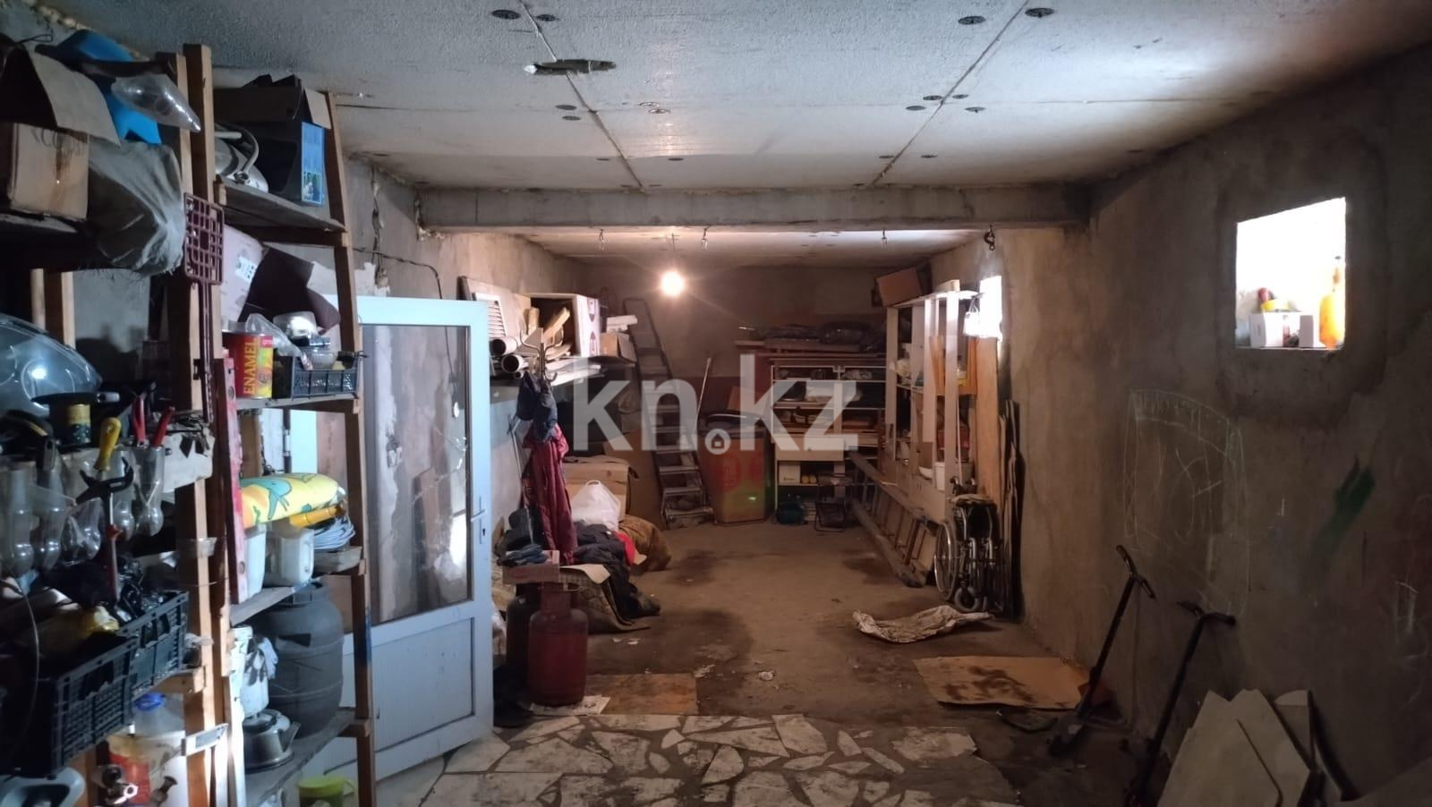 Продажа 8-комнатного дома, 450 м² в Караганде - фото 25