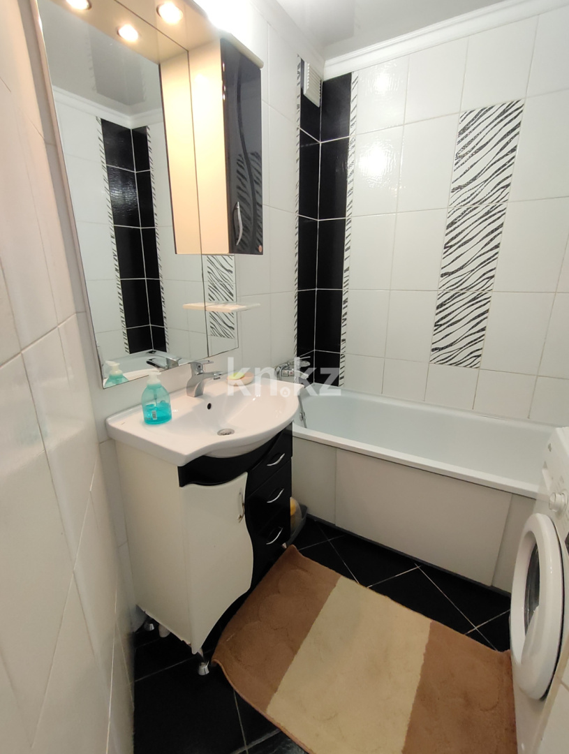 Продажа 3-комнатной квартиры, 76 м², ул. Таттимбета, дом  10 в Караганде - фото 15