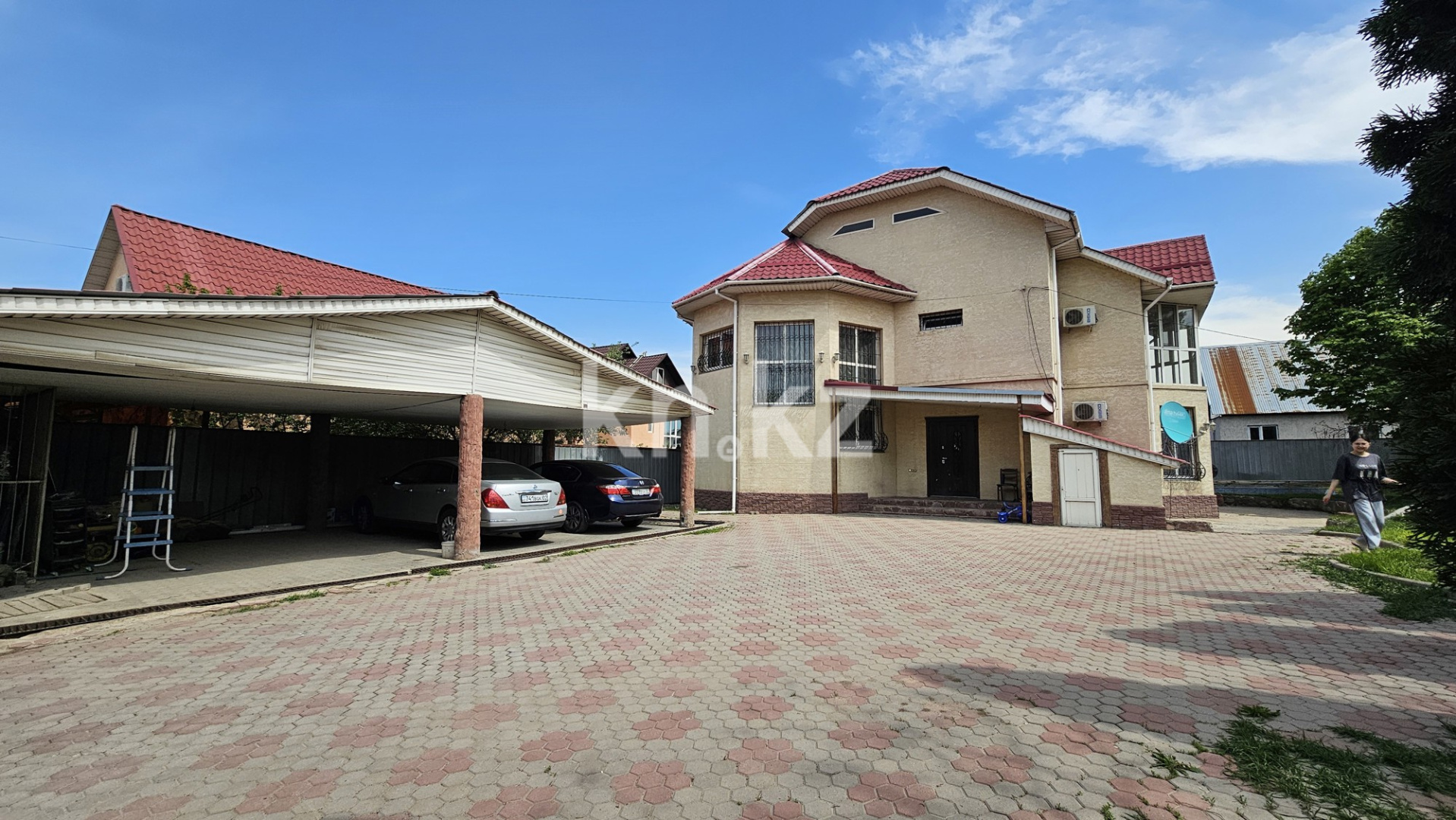 Продажа 5-комнатного дома, 220 м² в Алматы - фото 2