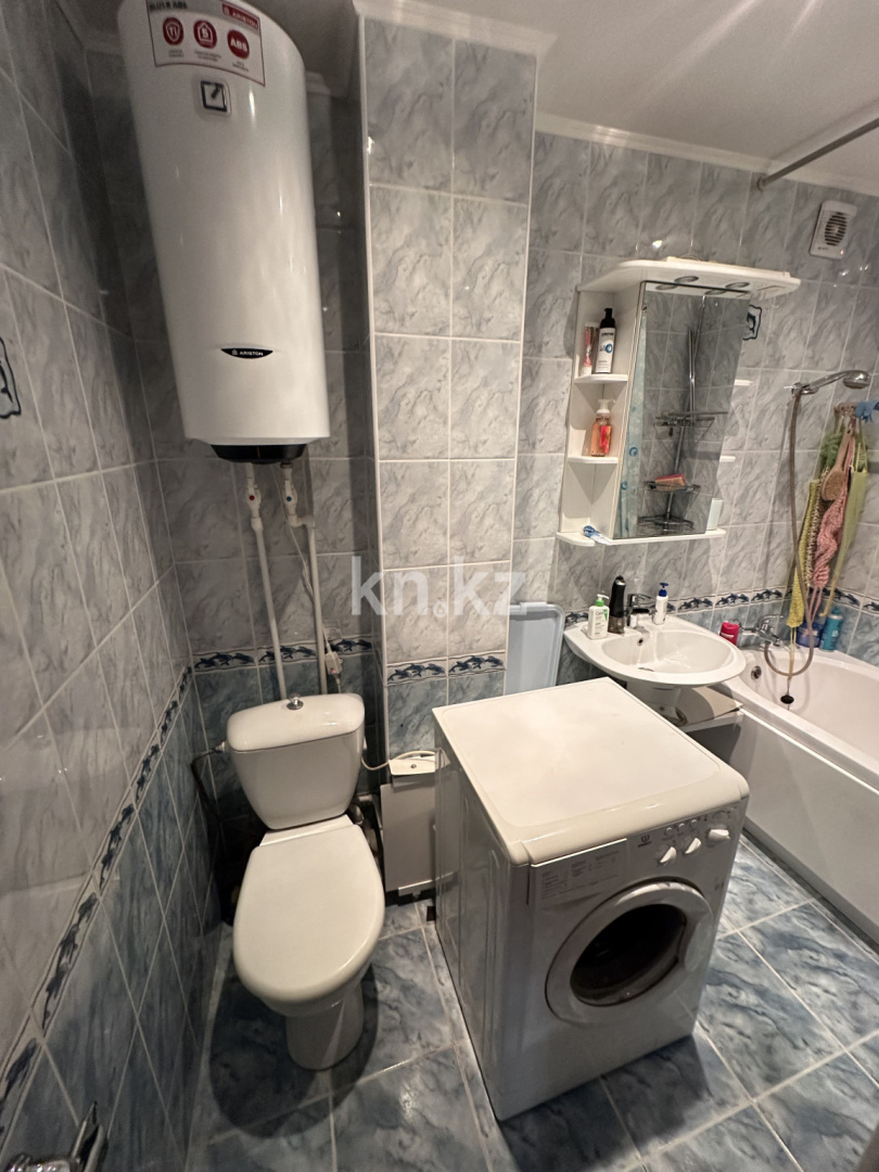 Продажа 3-комнатной квартиры, 58 м², ул. Гапеева, дом  19 в Караганде - фото 14