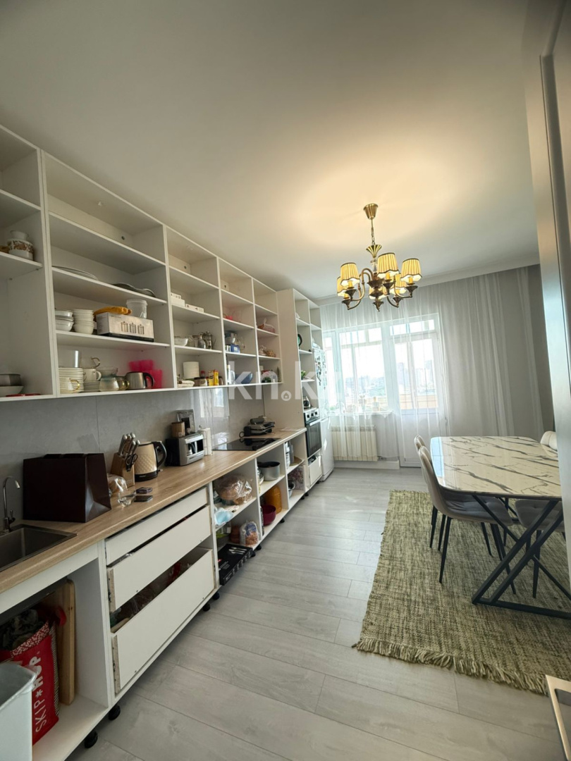 Продажа 3-комнатной квартиры, 112 м², ул. Кунаева в Астане - фото 8