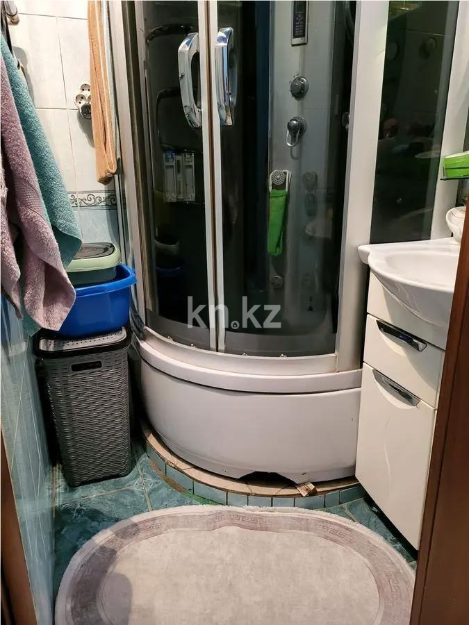 Продажа 3-комнатной квартиры, 65 м², мкр-н Аксай-3, дом  9 в Алматы - фото 6