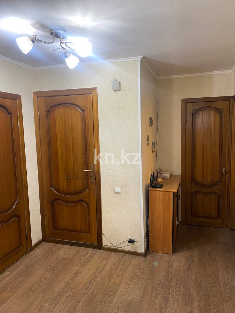 Продажа 3-комнатной квартиры, 63 м², ул. Гоголя, дом  57/2 в Караганде - фото 8