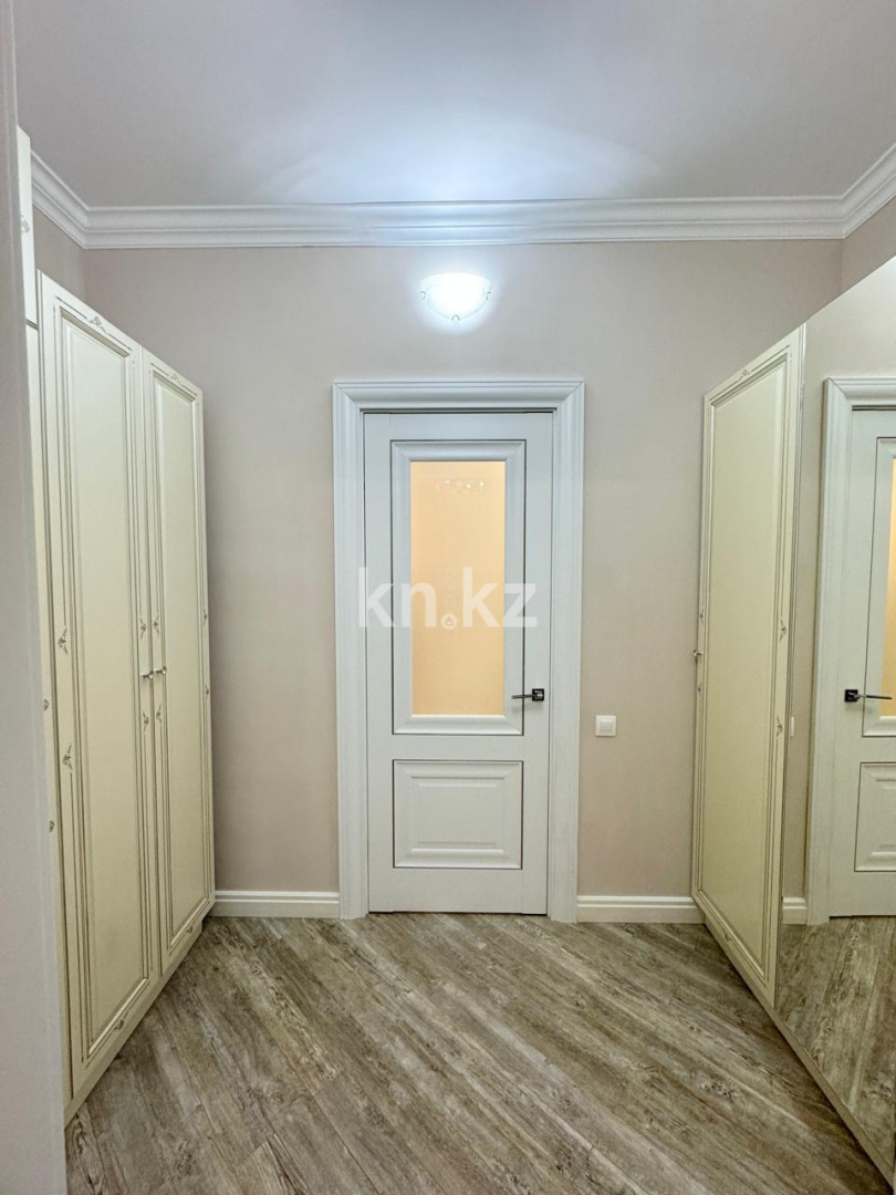 Продажа 4-комнатной квартиры, 133.8 м², ул. Туркестан, дом  28 - ул. Бухар жырау в Астане - фото 9