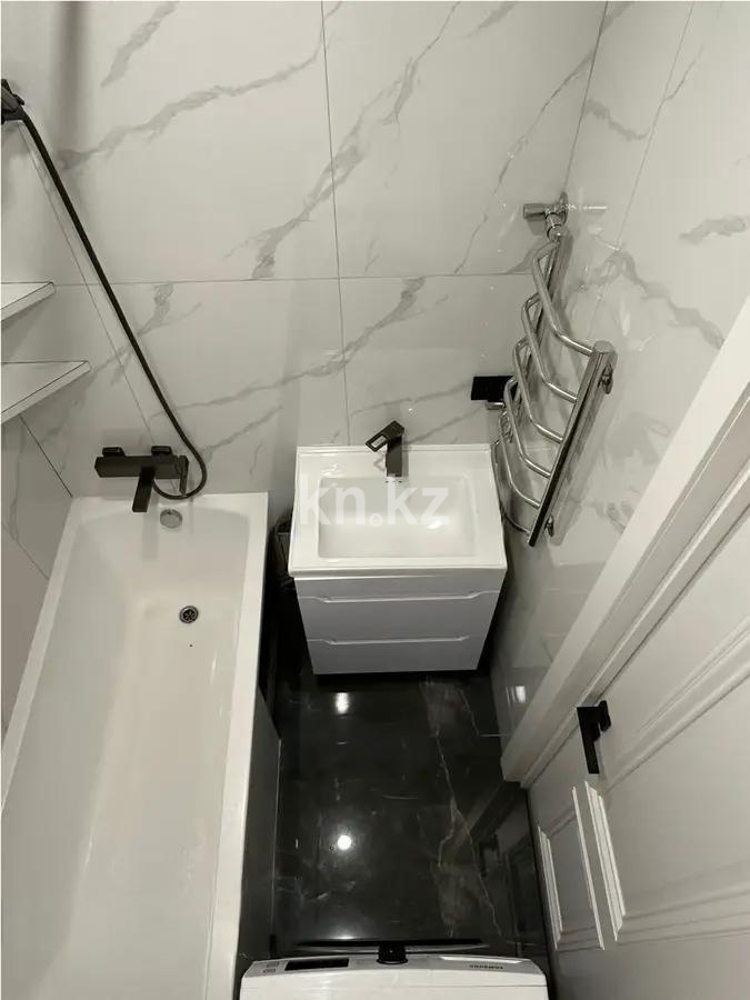 Продажа 4-комнатной квартиры, 100 м², ул. Жарокова, дом  269 в Алматы - фото 3