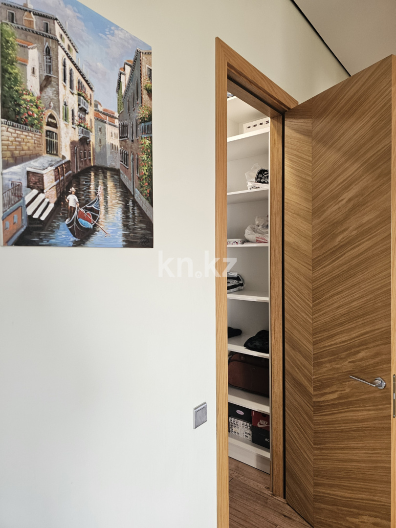 Продажа 3-комнатной квартиры, 81.8 м², мкр-н Гульдер-1, дом  1/4 в Караганде - фото 11