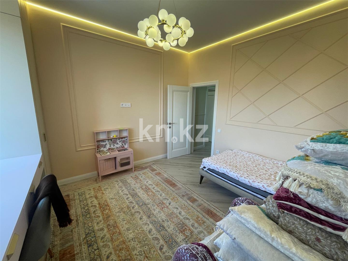 Продажа 3-комнатной квартиры, 90 м², ул. Муканова в Караганде - фото 6