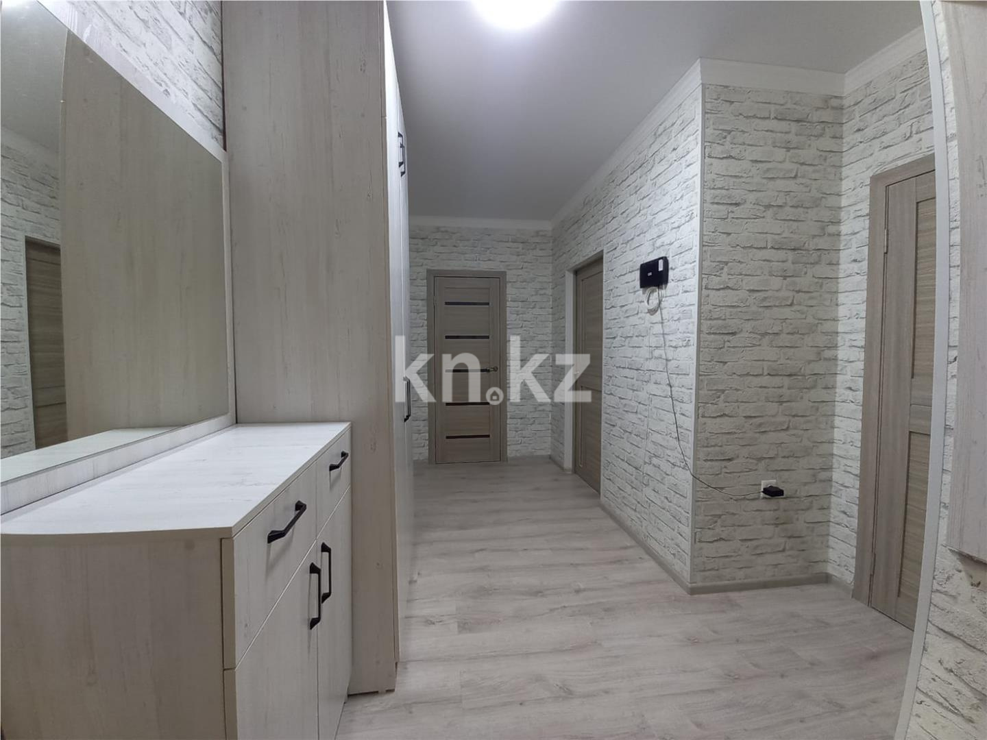 Продажа 2-комнатной квартиры, 64 м², ул. Айнакол в Астане - фото 11