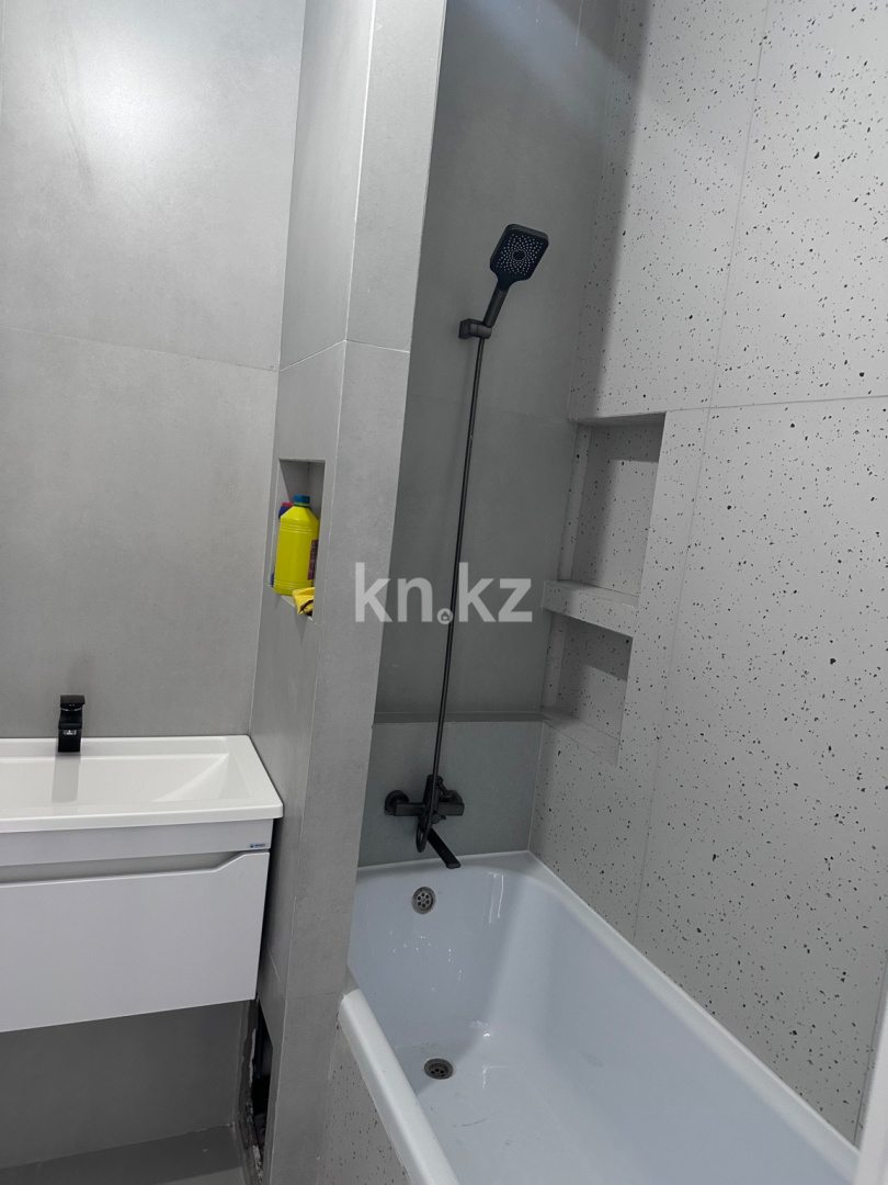 Продажа 3-комнатной квартиры, 72.3 м² в Астане - фото 5