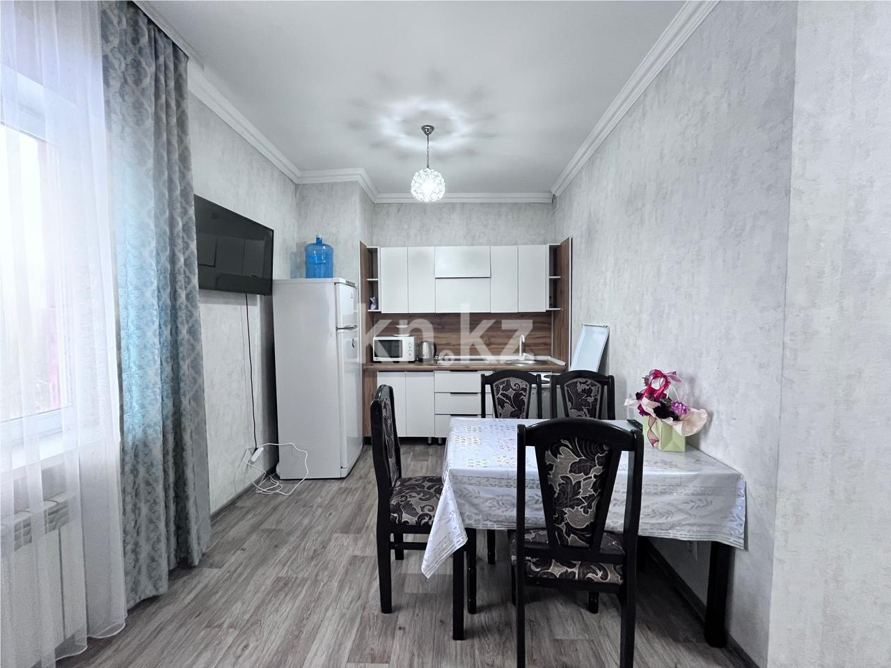 Продажа 2-комнатной квартиры, 57 м², ул. Университетская в Караганде - фото 3