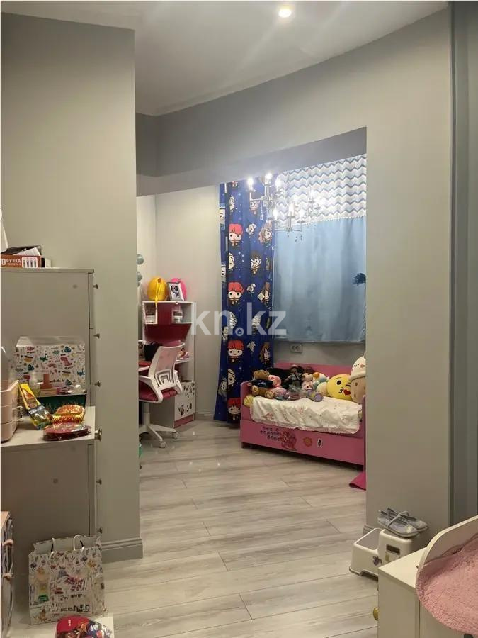 Продажа 4-комнатной квартиры, 128 м², ул. Брусиловского, дом  167 в Алматы - фото 5