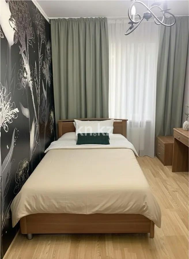 Продажа 4-комнатной квартиры, 75 м², 1 мкр., дом  20 в Алматы - фото 3