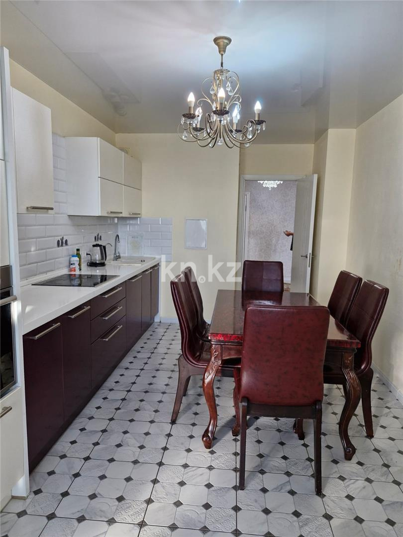 Продажа 5-комнатной квартиры, 202 м², пр. Абая в Астане - фото 24