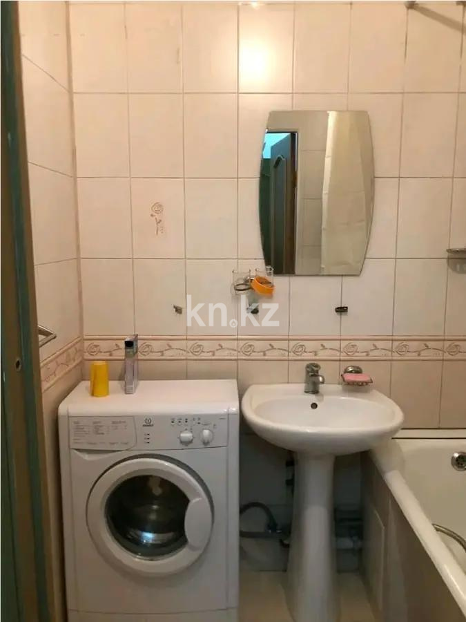 Продажа 2-комнатной квартиры, 56 м², мкр-н 9, дом  28А в Алматы - фото 4